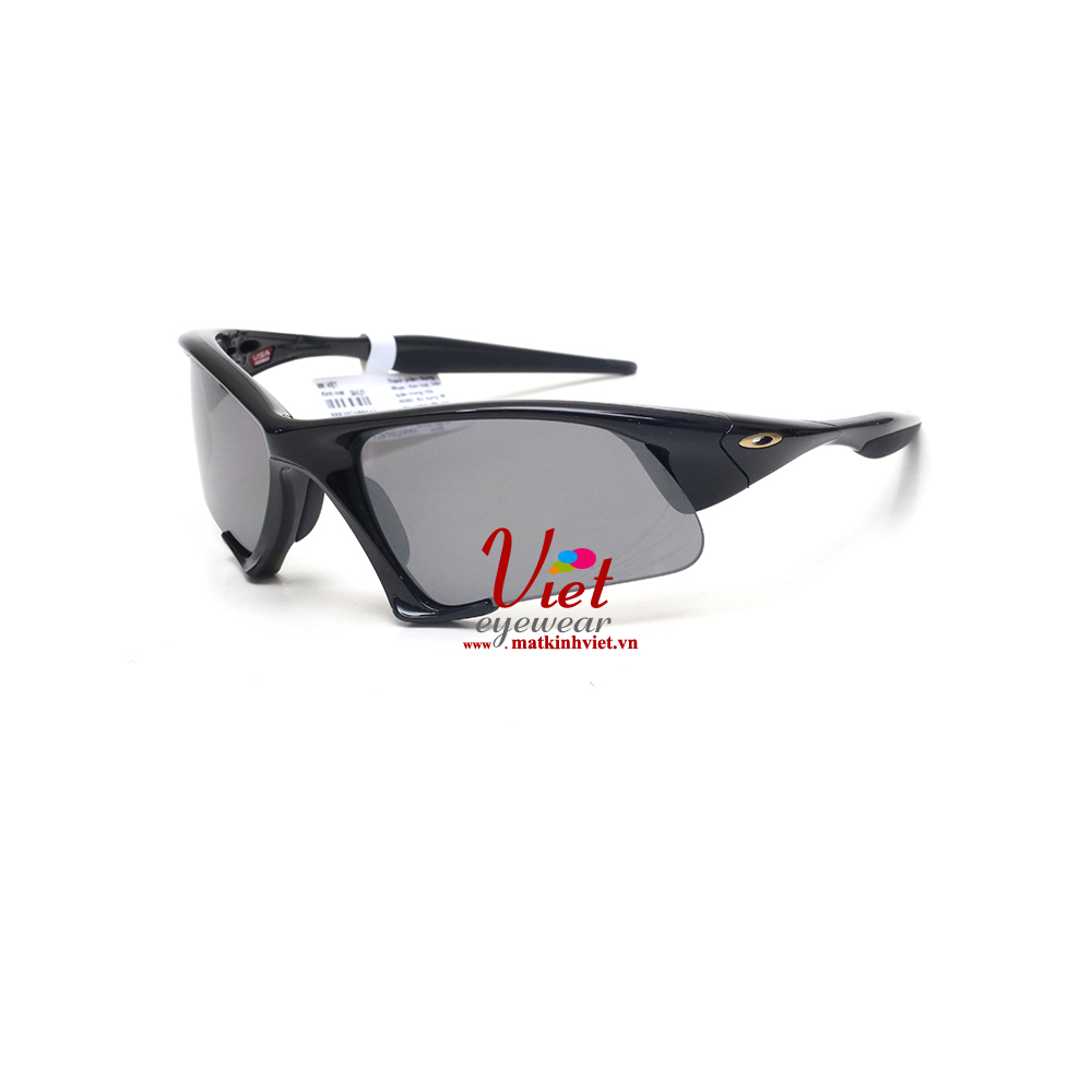 Kính mát Oakley OO9532 04